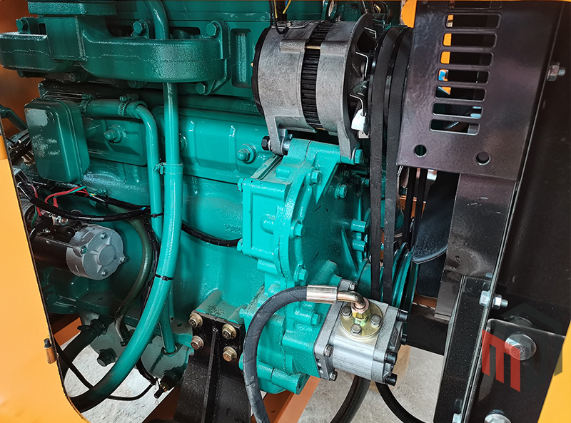 Wood chipper diesel engine